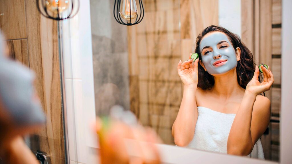 لمساعدتك في الوصول إلى مستحضرات التجميل والعناية نخصص لكِ هذا المقال لنستعرض لكِ أفضل 17 موقع كوري لمستحضرات التجميل شامل بذلك منتجات العناية بالبشرة ومنتجات العناية بالشعر والجسم والعيون إضافة إلى قائمة ثرية لأشهر الماركات الكورية لمستحضرات التجميل والعنايه مع دعم التسوق والشراء والشحن المباشر إلى السعودية والإمارات والكويت وكافة الدول